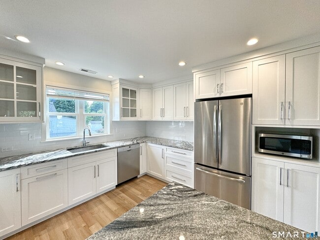 Photo - 18 Catherine St Unit B