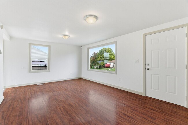 Photo - Charming 4 Bed, 2 Bath w/ Garage! *SPECIAL...