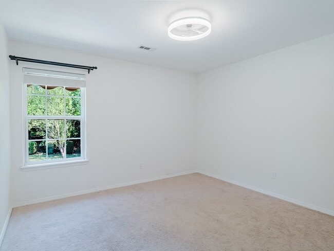 Photo - 5403 SW Cherry Creek Rd