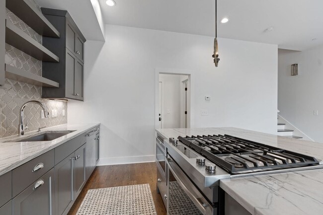 206a S. 10th Street