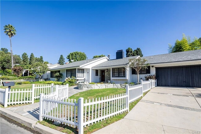 Photo - 784 Lockearn St