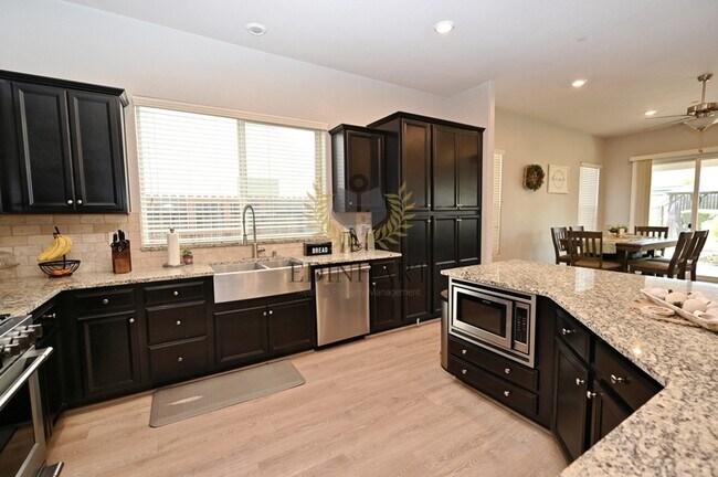 Photo - 531 Meridian Ave