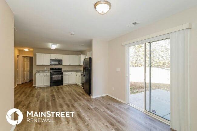 Photo - 4018 Larkhaven Village Dr