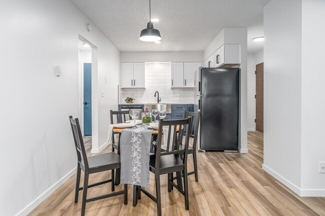 Photo - 10417 E 4th Ave Unidad 11
