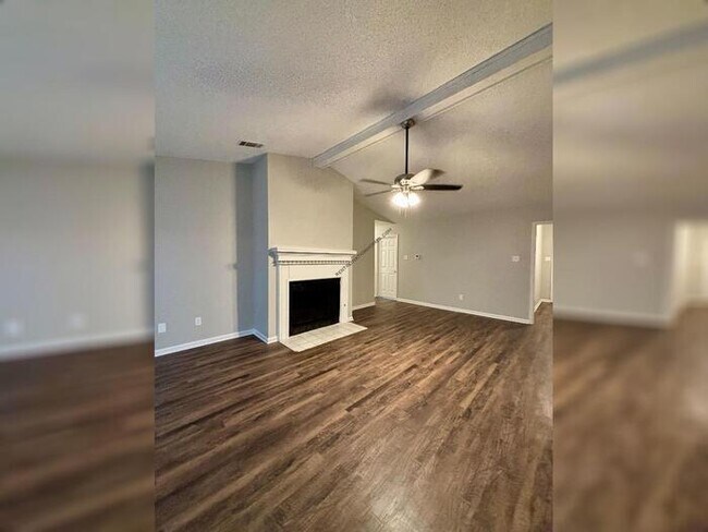 3 Eastwood Ct