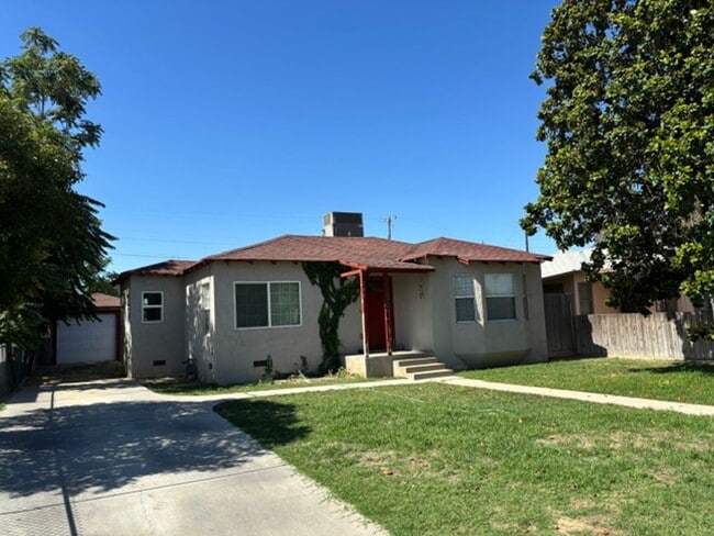 Photo - Charming 2 Bedroom, 1 Bathroom Home with Garage & Large Backyard – Available Now!