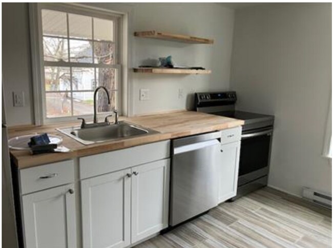 Photo - 21 E Lake Rd Unit 2