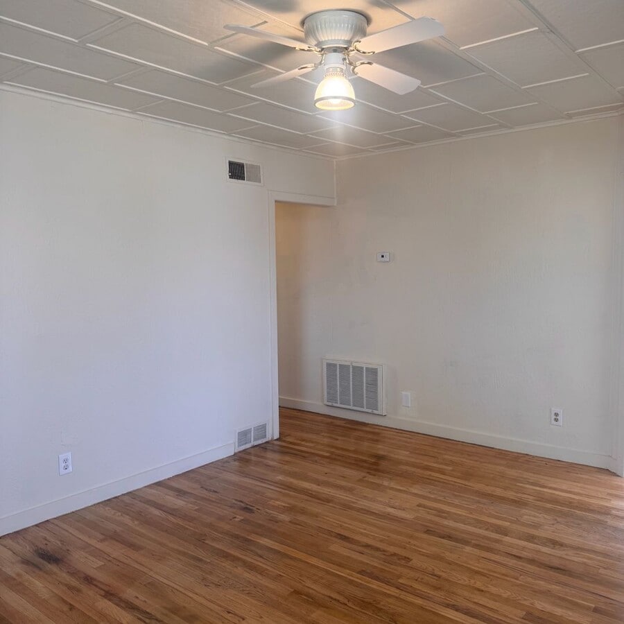 Photo - Downtown Sparks 2 Bedroom with Large Backyard