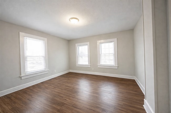 Photo - 17 S Tuxedo St