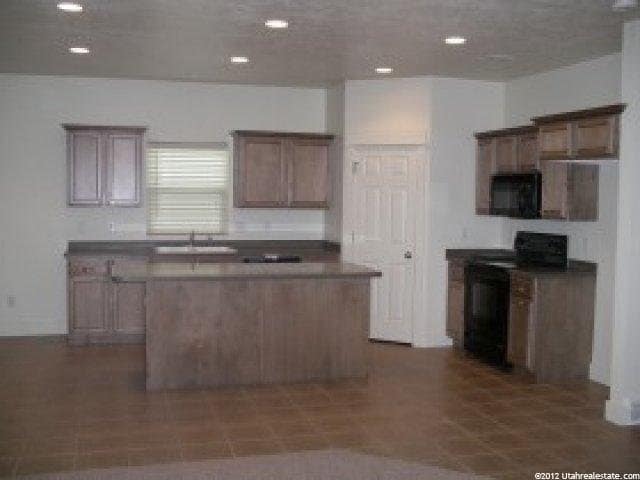 11474 Lookout Hill Dr