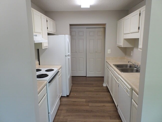Photo - 13-15 Oak Mt Dr Unit 13 Oakmount Drive