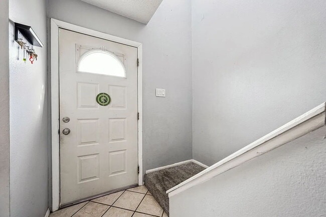 Photo - 2567 Rainbow Dr