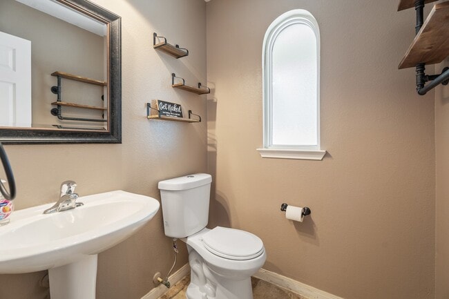Photo - 5817 Vineyard Hill Dr