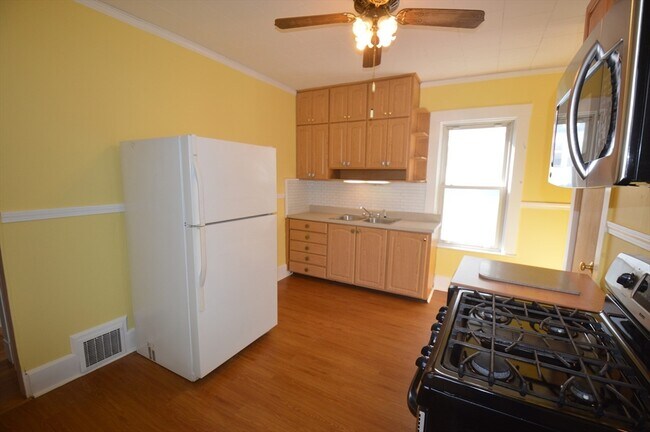 Photo - 57 Berkeley St Unit 2