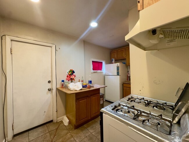 Photo - Charming 2 Bedroom/1.5 Bathroom Townhome in Highlandtown, MD!
