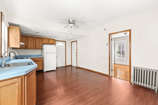 20 Bowen Ave Unit 1
