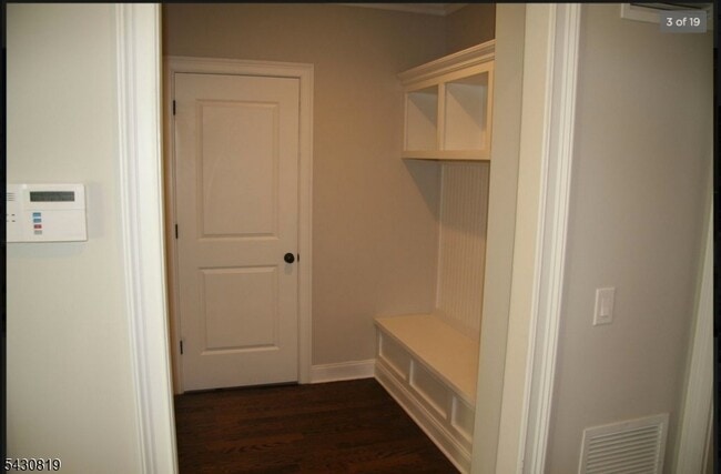Photo - 33 Willow St