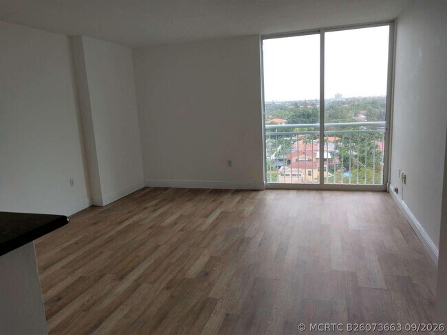 Photo - 3000 Coral Wy Unit 707