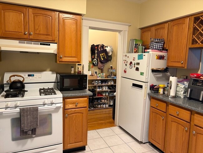Building Photo - 1758 Commonwealth Ave Unit 6