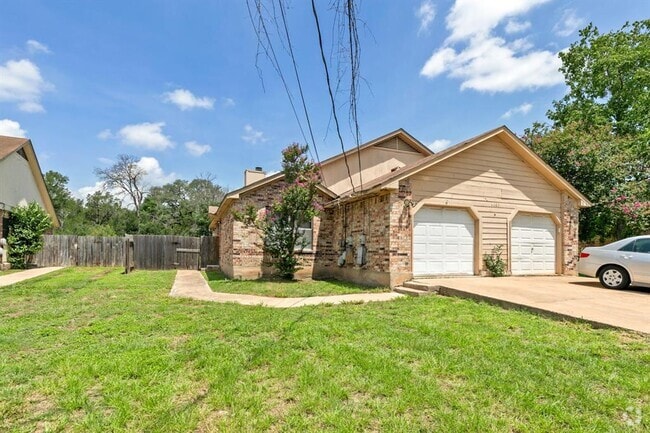 Building Photo - 6002 Parkwood Dr Rental