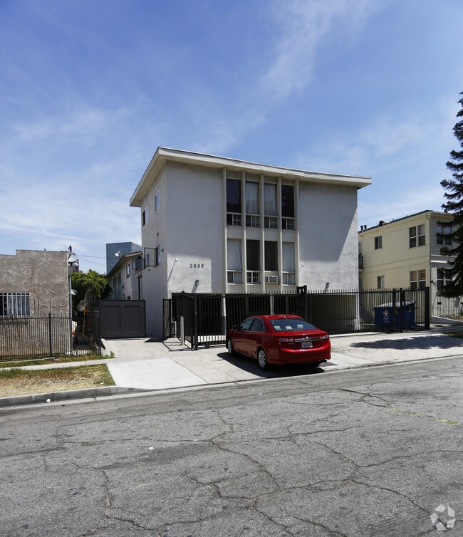 Building Photo - 2859 Leeward Ave Rental