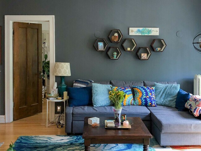 Photo - 428 W Surf St Unit 1H