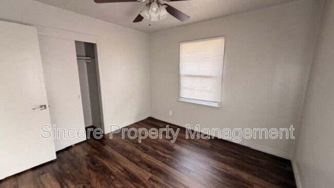 Photo - 1425 N Sterling Ave