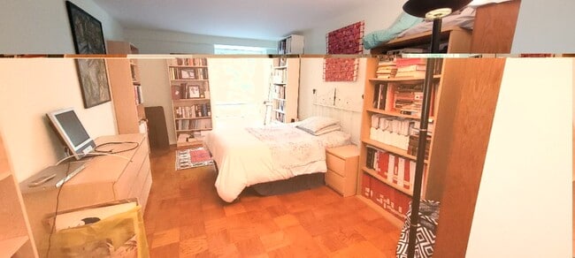 Bedroom - 1435 4th St SW Unit B 306