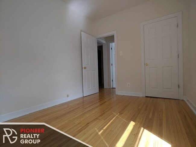 Photo - 3823 N Fremont St Unit 3825-W3