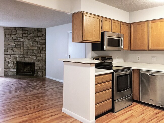 341 Wright St Unit 341 Wright St. #108