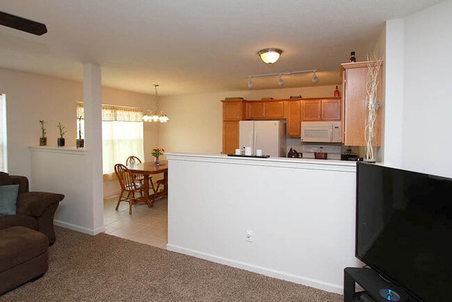 Photo - 2 Livery Way