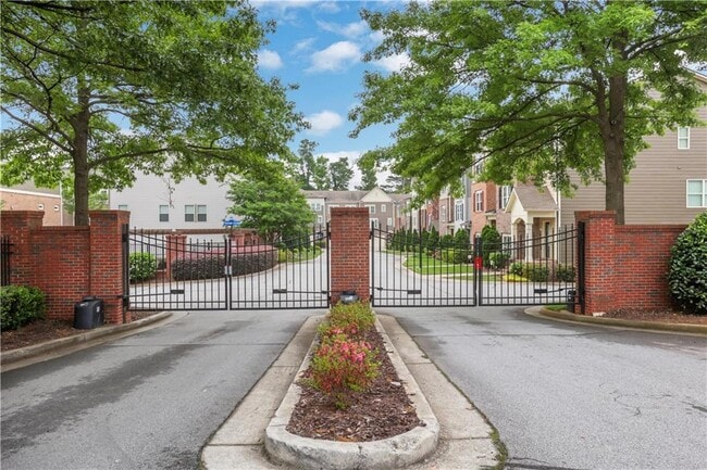 Photo - 1300 Hopkins Dr