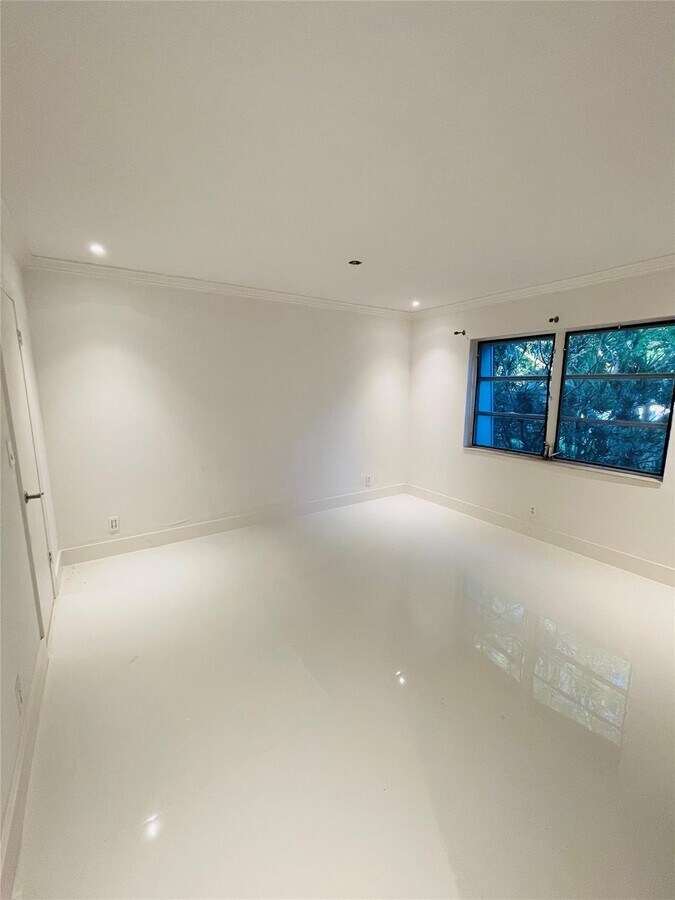 Photo - 3125 Oakland Shores Dr Unit B203