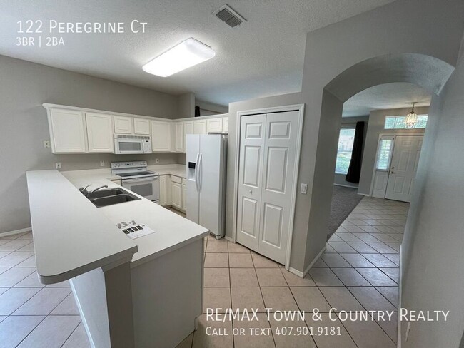 Photo - 122 Peregrine Ct