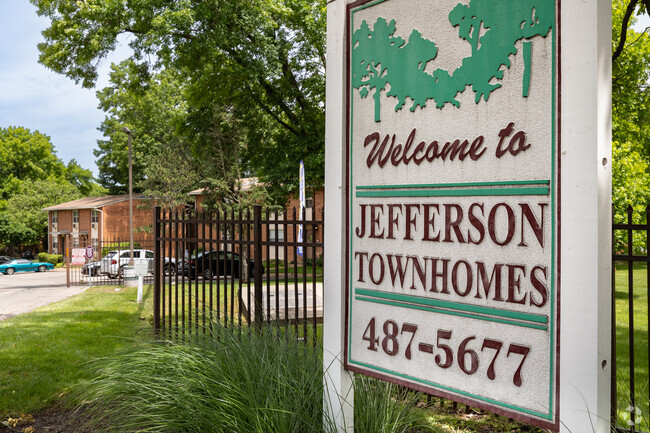 Building Photo - Jefferson Townhomes