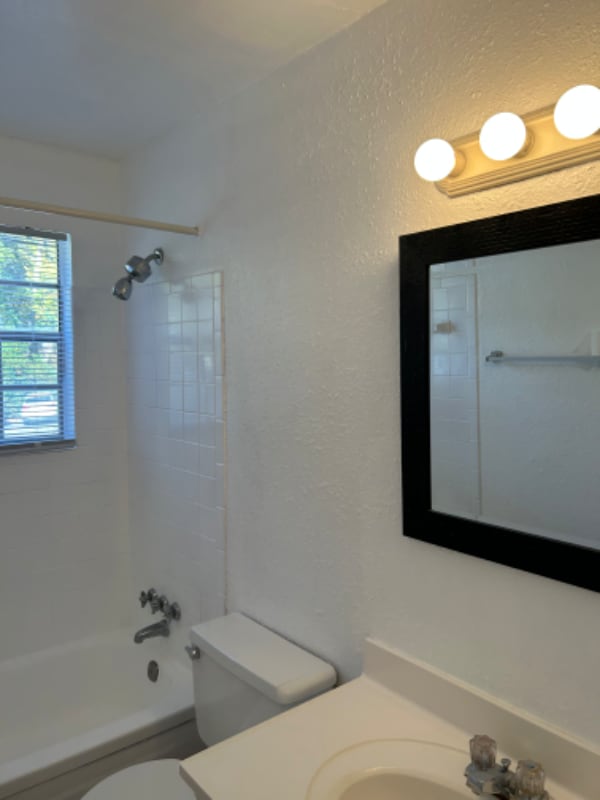 Photo - 1384 Church St Unit B