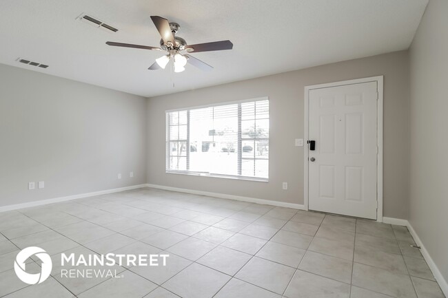 Photo - 1107 Loblolly Ln