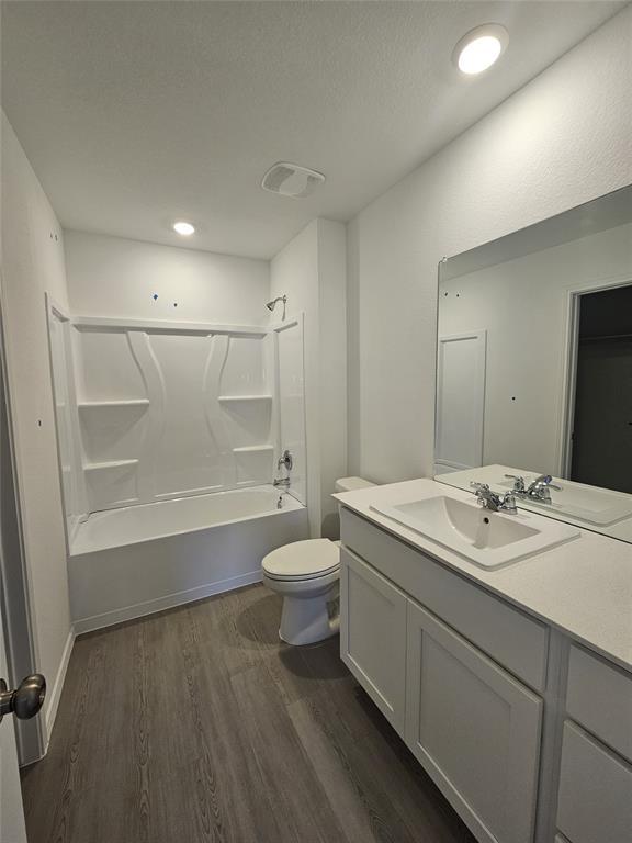 Photo - 2304 Blizzard Dr