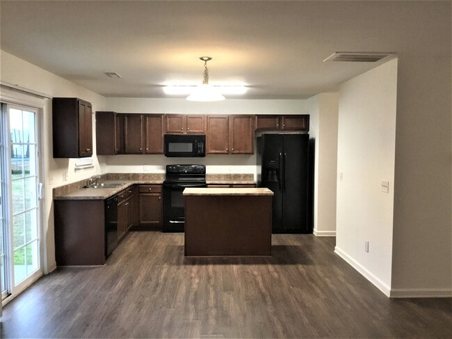 Photo - 133 Mount Olivet Dr