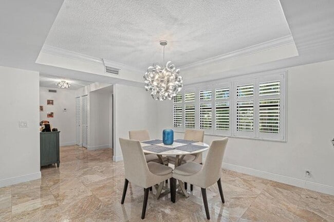 Photo - 277 N Ocean Blvd