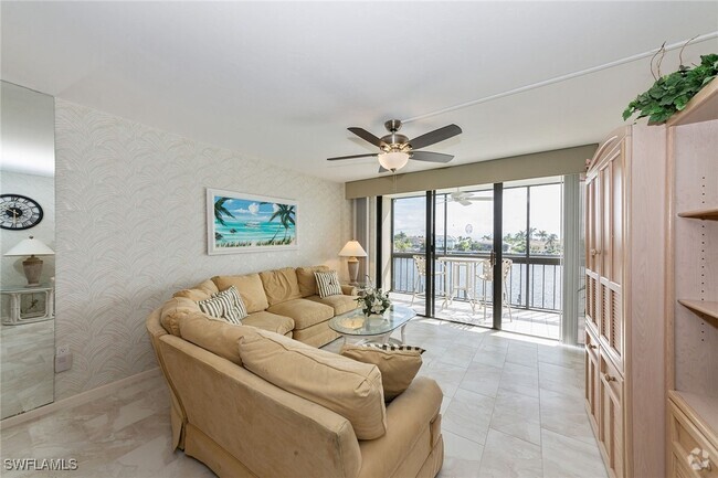 Building Photo - 591 Seaview Ct Unit A-306 Rental