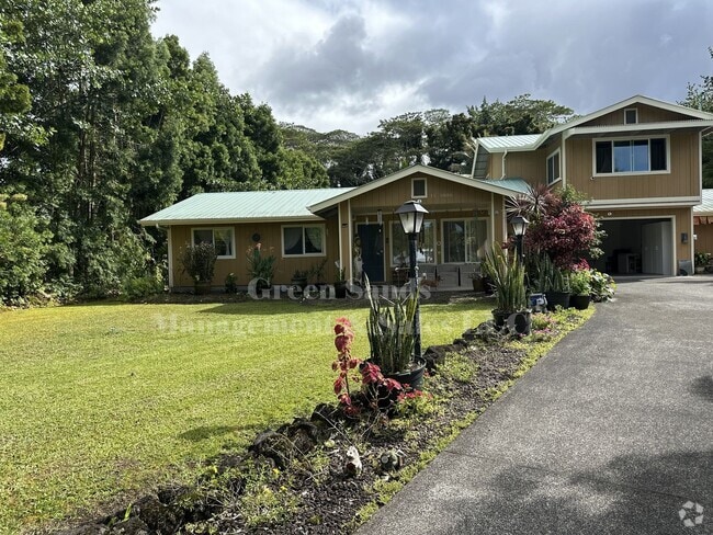 Building Photo - Gated Home in Hawaiian Paradise Park