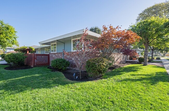 Photo - 509 Manor Dr