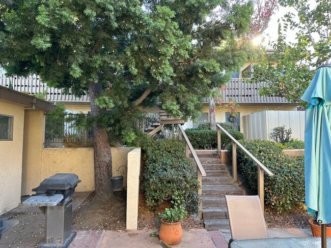 Building Photo - 26130 Narbonne Ave Unit 138