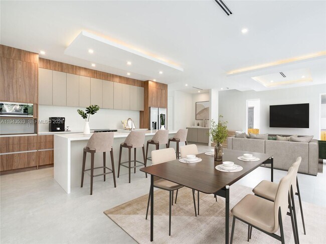 Photo - 1703 SW 23rd St