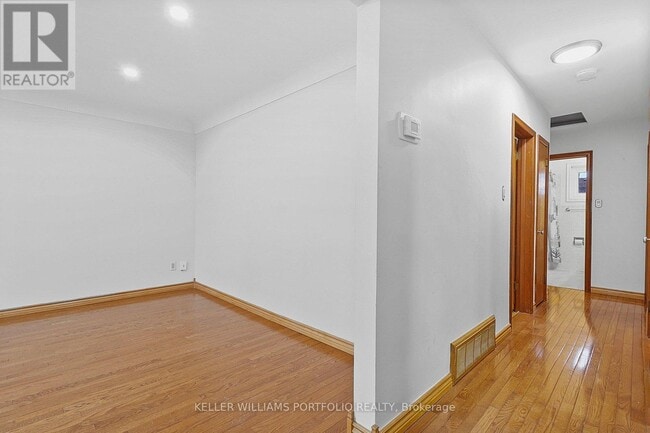 Photo - 68 Athabasca St