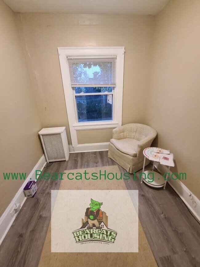 Photo - 109 Chestnut St