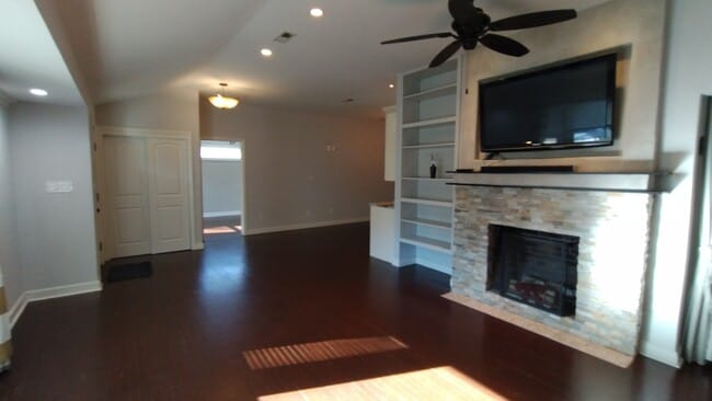 Photo - 710 Yucca Ave