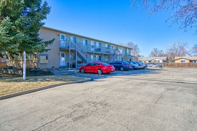 2 parking spots in front of unit - 2003 Terry St 106 Unit 106