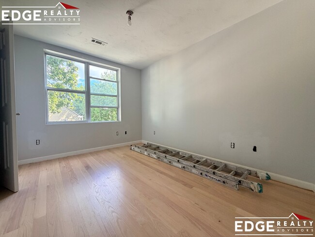 110 Coolidge Hill Rd